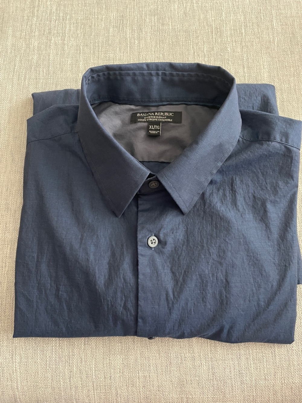Banana Republic Men's Dark Navy Dress Shirt